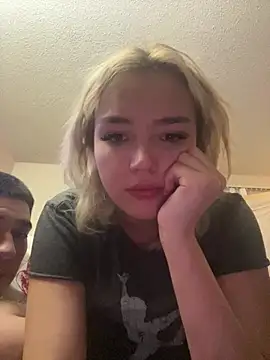 Онлайн чат XXX starlovesyoustar