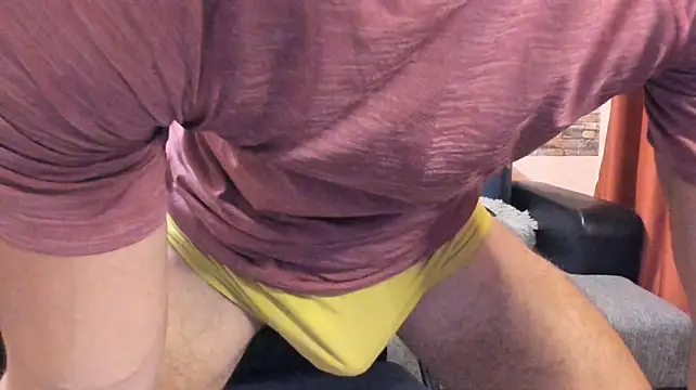 HotHunkTrainer Chat XXX live
