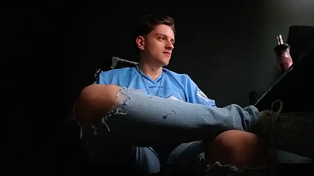 FelixStarkk Adlı Modelin Canlı XXX Sohbeti