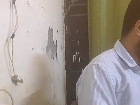 Stubborndesiboy 라이브 XXX 채팅