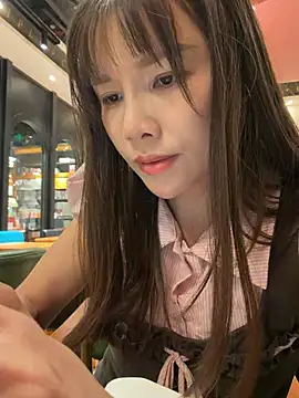 Fire-18 라이브 XXX 채팅