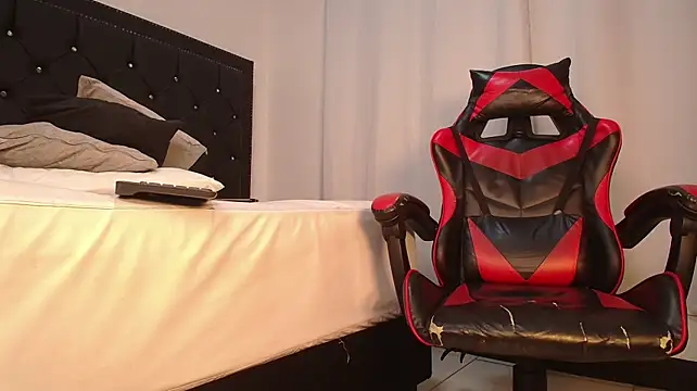 MaxLeons 现场XXX聊天