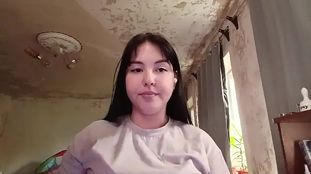 Онлайн чат XXX RosalindNemith