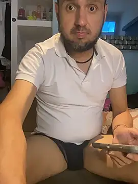 Alexitho25 élő XXX-chatje