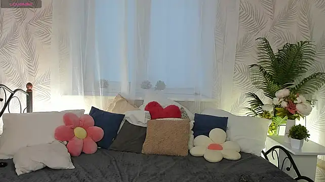 LisaMallow live XXX chat
