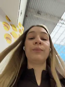 Chat +18 de SashaCatt ao vivo
