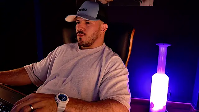 AngeloEric – Naživo XXX chat