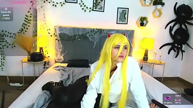 Chat XXX en directo de DellaRows