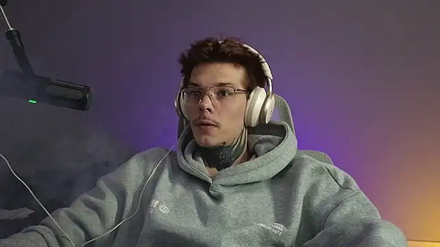 XXX chat uživo modela DENIS_HERE