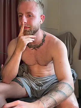 Czat XXX na żywo – MickySteel
