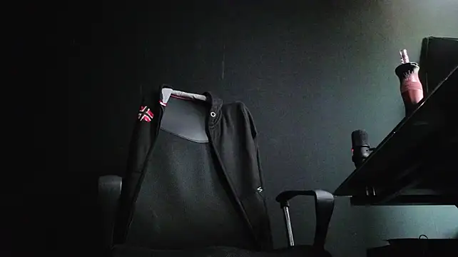 FelixStarkk – Naživo XXX chat