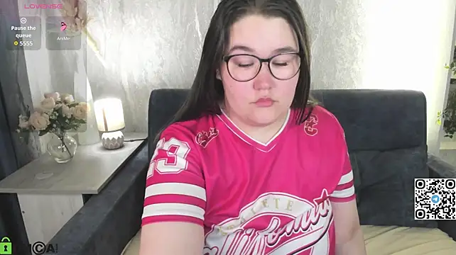 Miss_Triss' Live XXX Chat