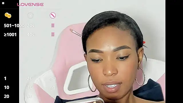 Živý XXX chat myblackdoope