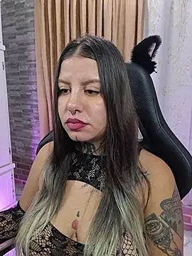 XXX chat uživo modela ElliWeaver