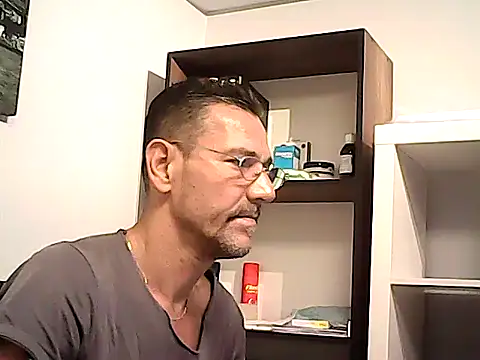 Chat XXX ao vivo de mastercharisma35