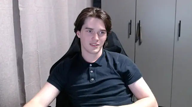 XXX chat uživo modela arthur___king
