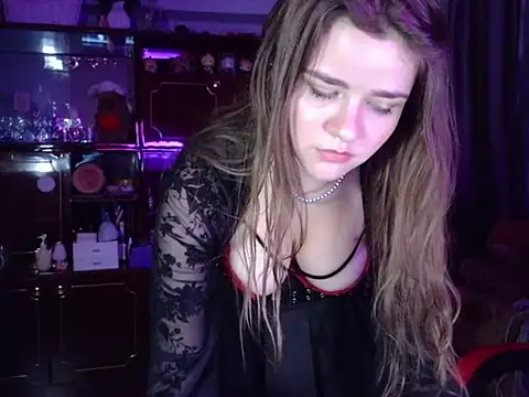 XXX chat uživo modela QueenBeatrice