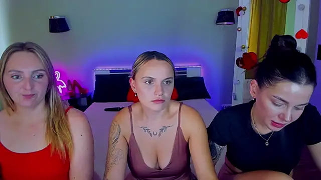 XXX chat uživo modela MagicEyess