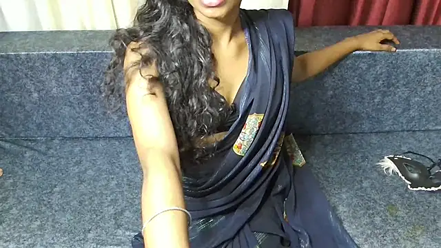 wild_saanvin Live XXX chat