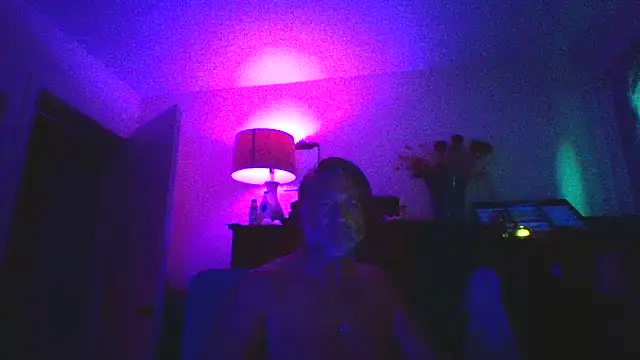 Chat +18 de LINYguy ao vivo