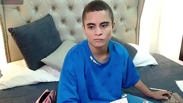 Chat XXX en directo de Liiamthompson