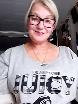 irinamaux Live XXX-chat