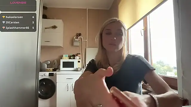 AngelJeni Chat XXX live