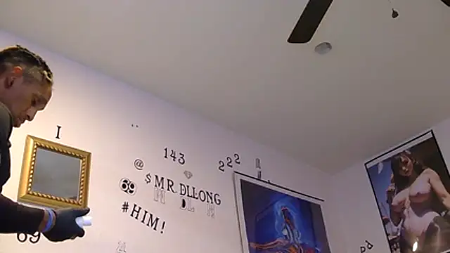 TheRealMrDLlongのライブXXXチャット