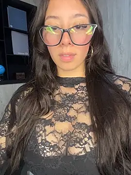 Chat XXX en directo de Alli_Kori