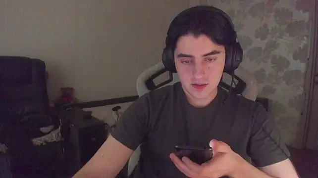 Knuckles17 Live XXX Chat