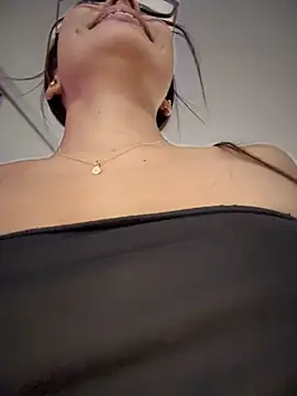 amira_cute2 লাইভ XXX চ্যাট