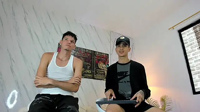 COOL_BOYS2 élő XXX-chatje