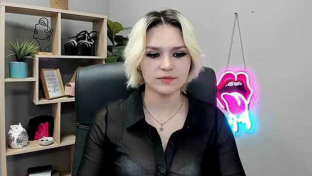 Chat +18 de SweetLilyxo ao vivo
