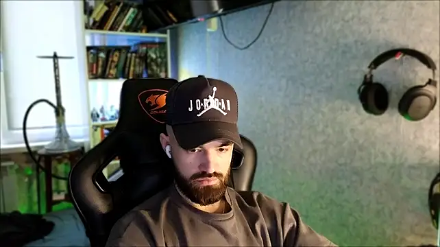 Chat XXX Live _Serious_Man