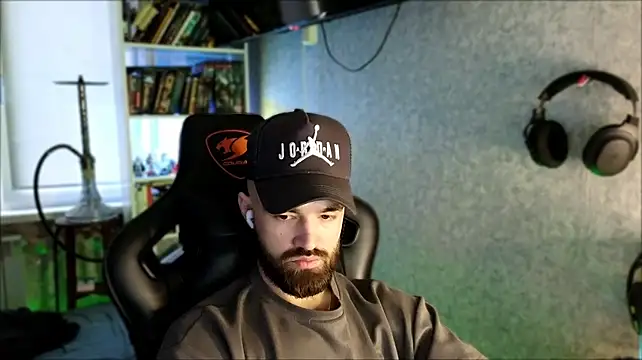 Chat XXX en directo de _Serious_Man
