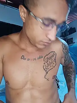 Chat XXX ao vivo de Fitneehot