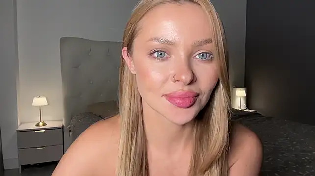 XXX chat uživo modela js_sophia