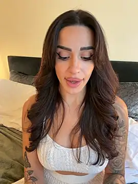 -Alisa Obrolan Langsung XXX