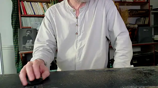 yvanbonar's Live XXX Chat