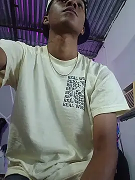 XXX chat uživo modela SOYFAKER