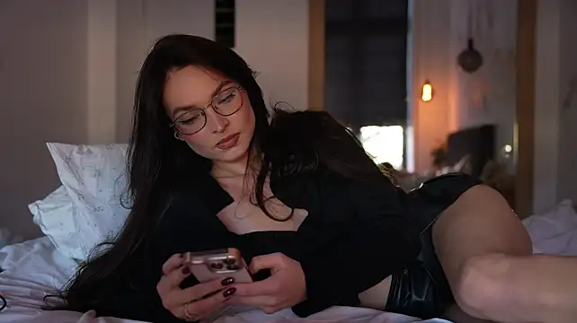 ibiddi Adlı Modelin Canlı XXX Sohbeti