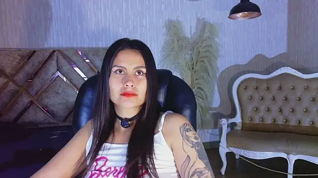 alanis_22 live XXX chat