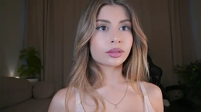 GeorginaHarn Adlı Modelin Canlı XXX Sohbeti