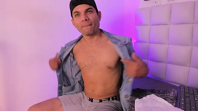 Esteban_Fox69 লাইভ XXX চ্যাট