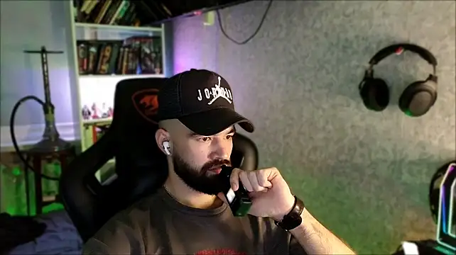 _Serious_Man XXX чат на живо