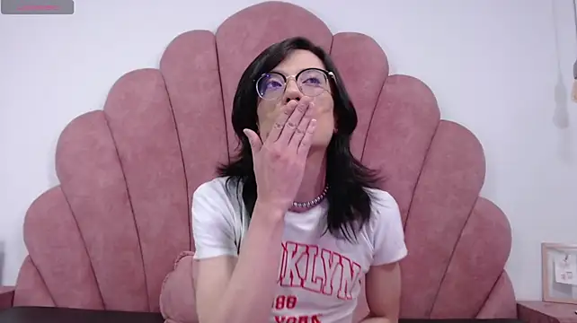 monsterholes Adlı Modelin Canlı XXX Sohbeti