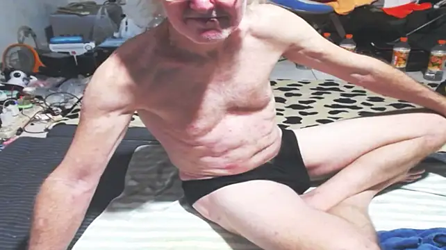 1CuteAndSexy69's Live XXX Chat