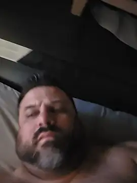 Roddog18 XXX чат на живо
