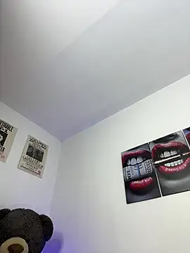 XXX chat uživo modela downsonMia