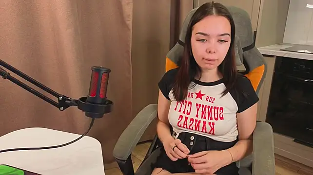 XXX chat uživo modela SilverStars_